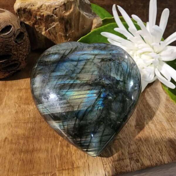 Labradorite-Heart1