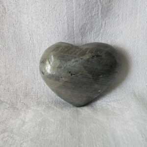 Labradorite-Heart5
